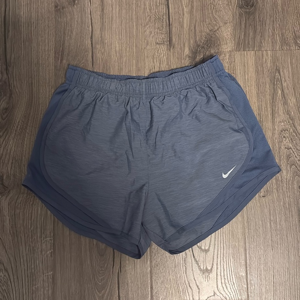 Nike dri-fit Tempo running shorts
Size: Small
Color: Blue